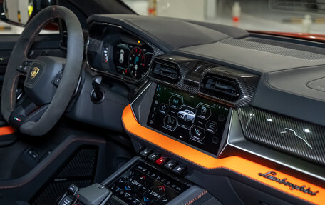 Lamborghini Urus I, 2025 год, 52 990 000 рублей, 31 фотография