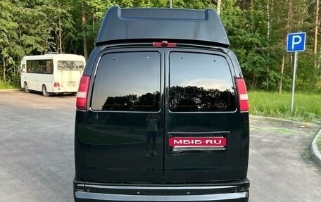 Chevrolet Express II, 2010 год, 2 650 000 рублей, 10 фотография