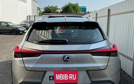 Lexus UX I, 2021 год, 3 990 000 рублей, 4 фотография