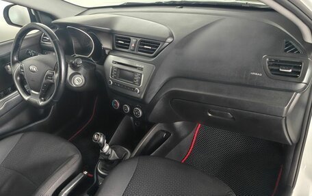 KIA Rio III рестайлинг, 2015 год, 1 000 000 рублей, 9 фотография