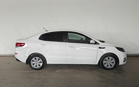 KIA Rio III рестайлинг, 2015 год, 1 000 000 рублей, 7 фотография