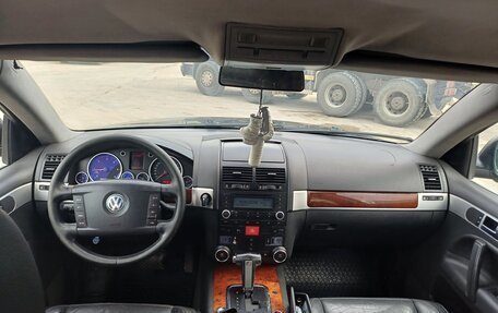 Volkswagen Touareg III, 2005 год, 790 000 рублей, 8 фотография