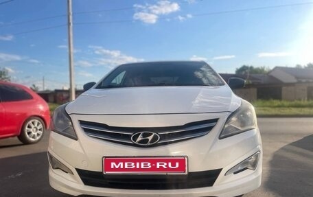 Hyundai Solaris II рестайлинг, 2016 год, 890 000 рублей, 1 фотография