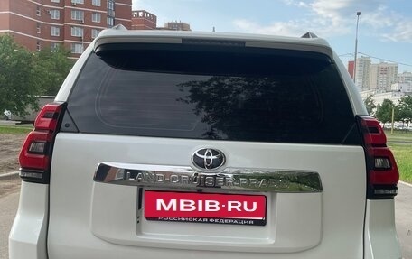 Toyota Land Cruiser Prado 150 рестайлинг 2, 2018 год, 4 800 000 рублей, 6 фотография