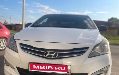 Hyundai Solaris II рестайлинг, 2016 год, 890 000 рублей, 2 фотография