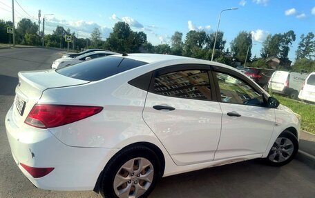 Hyundai Solaris II рестайлинг, 2016 год, 890 000 рублей, 3 фотография