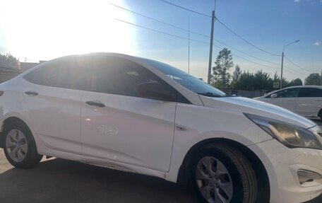Hyundai Solaris II рестайлинг, 2016 год, 890 000 рублей, 12 фотография