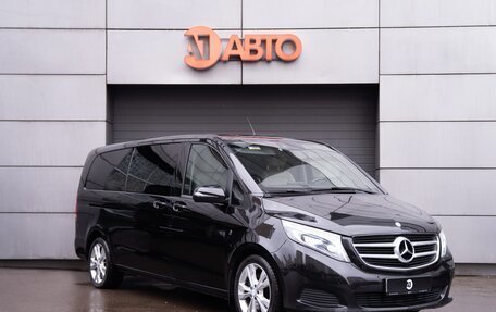 Mercedes-Benz V-Класс, 2016 год, 6 990 000 рублей, 4 фотография