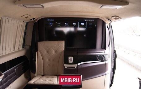 Mercedes-Benz V-Класс, 2016 год, 6 990 000 рублей, 9 фотография