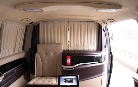 Mercedes-Benz V-Класс, 2016 год, 6 990 000 рублей, 10 фотография