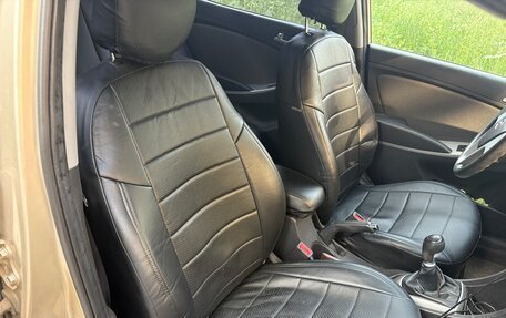 Hyundai Solaris II рестайлинг, 2011 год, 665 000 рублей, 6 фотография