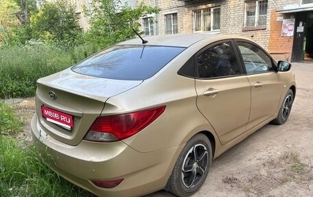 Hyundai Solaris II рестайлинг, 2011 год, 665 000 рублей, 5 фотография