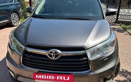 Toyota Highlander III, 2014 год, 3 750 000 рублей, 2 фотография