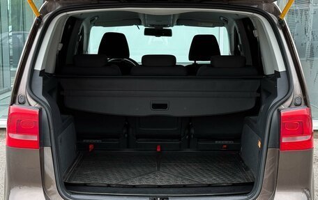 Volkswagen Touran III, 2012 год, 885 000 рублей, 21 фотография