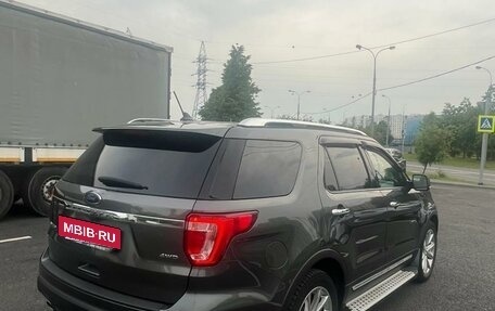Ford Explorer VI, 2018 год, 3 250 000 рублей, 4 фотография