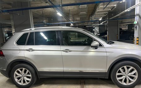 Volkswagen Tiguan II, 2017 год, 2 645 000 рублей, 5 фотография
