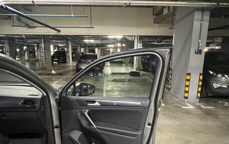 Volkswagen Tiguan II, 2017 год, 2 645 000 рублей, 15 фотография