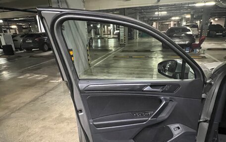 Volkswagen Tiguan II, 2017 год, 2 645 000 рублей, 10 фотография