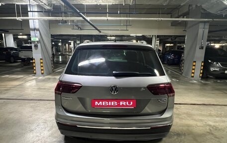 Volkswagen Tiguan II, 2017 год, 2 645 000 рублей, 7 фотография