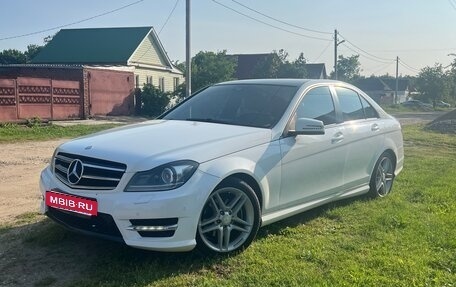 Mercedes-Benz C-Класс, 2012 год, 1 730 000 рублей, 2 фотография