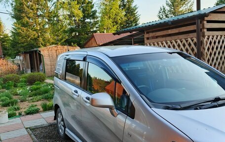Honda Freed I, 2011 год, 1 200 000 рублей, 2 фотография