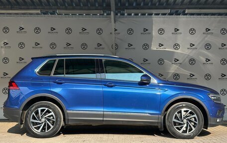 Volkswagen Tiguan II, 2018 год, 2 600 000 рублей, 8 фотография