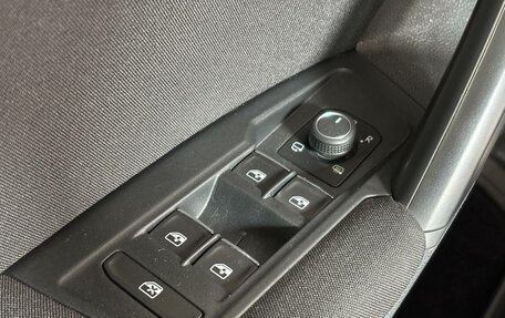 Volkswagen Tiguan II, 2018 год, 2 600 000 рублей, 18 фотография