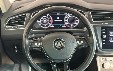 Volkswagen Tiguan II, 2018 год, 2 600 000 рублей, 11 фотография