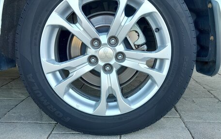 Mitsubishi Outlander III рестайлинг 3, 2012 год, 1 700 000 рублей, 20 фотография
