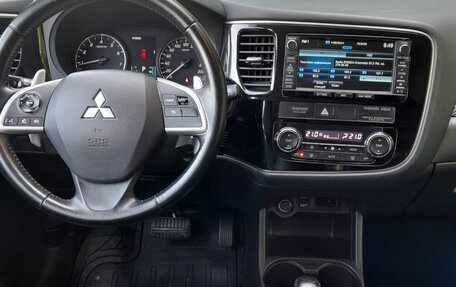 Mitsubishi Outlander III рестайлинг 3, 2012 год, 1 700 000 рублей, 19 фотография