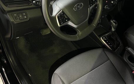 Hyundai Solaris II рестайлинг, 2021 год, 1 750 000 рублей, 8 фотография