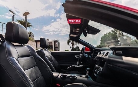 Ford Mustang VI рестайлинг, 2019 год, 3 690 000 рублей, 15 фотография