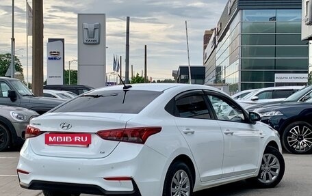 Hyundai Solaris II рестайлинг, 2019 год, 1 299 000 рублей, 6 фотография