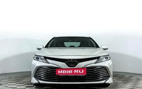 Toyota Camry, 2018 год, 2 447 000 рублей, 2 фотография