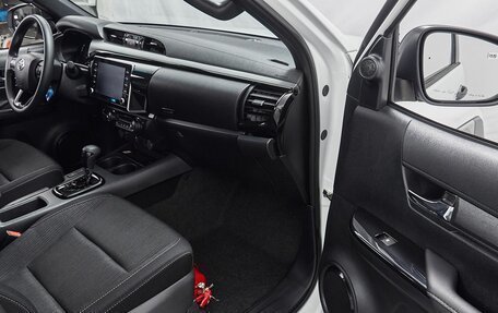Toyota Hilux VIII, 2023 год, 6 599 000 рублей, 11 фотография