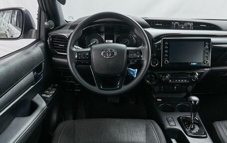Toyota Hilux VIII, 2023 год, 6 599 000 рублей, 18 фотография