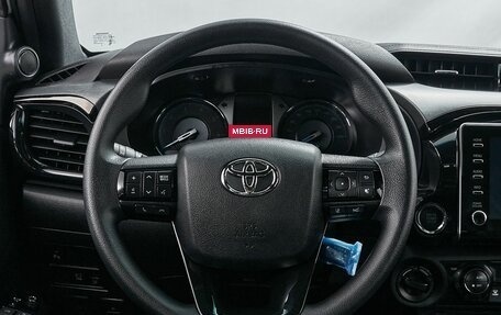 Toyota Hilux VIII, 2023 год, 6 599 000 рублей, 19 фотография