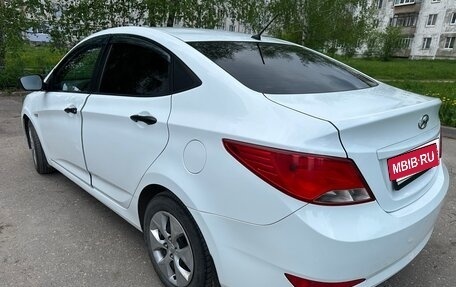 Hyundai Solaris II рестайлинг, 2014 год, 599 999 рублей, 4 фотография