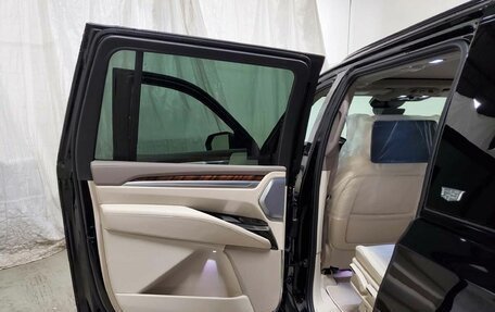 Cadillac Escalade V, 2025 год, 23 000 000 рублей, 3 фотография