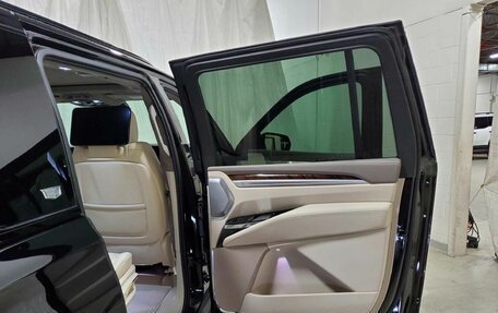Cadillac Escalade V, 2025 год, 23 000 000 рублей, 4 фотография