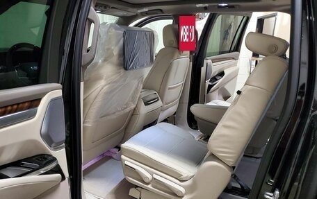 Cadillac Escalade V, 2025 год, 23 000 000 рублей, 9 фотография