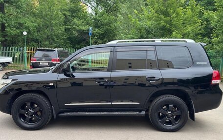 Toyota Land Cruiser 200, 2011 год, 3 400 000 рублей, 7 фотография
