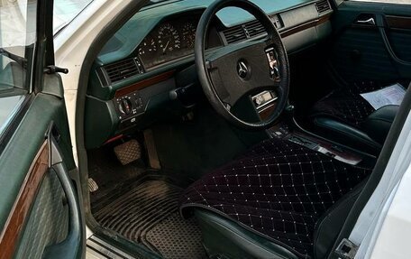 Mercedes-Benz W124, 1990 год, 300 000 рублей, 2 фотография