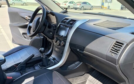 Toyota Corolla, 2011 год, 850 000 рублей, 14 фотография