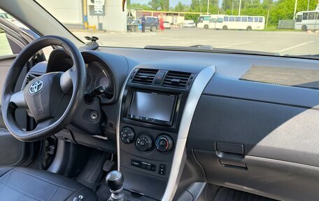 Toyota Corolla, 2011 год, 850 000 рублей, 21 фотография