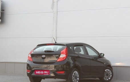 Hyundai Solaris II рестайлинг, 2013 год, 677 000 рублей, 2 фотография
