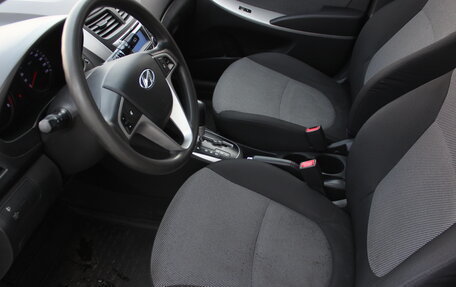 Hyundai Solaris II рестайлинг, 2013 год, 677 000 рублей, 10 фотография
