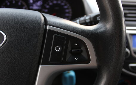 Hyundai Solaris II рестайлинг, 2013 год, 677 000 рублей, 18 фотография