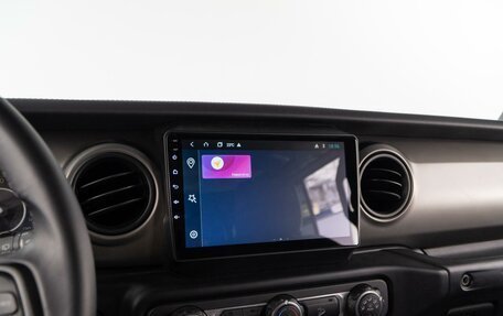 Jeep Wrangler, 2019 год, 5 050 000 рублей, 16 фотография
