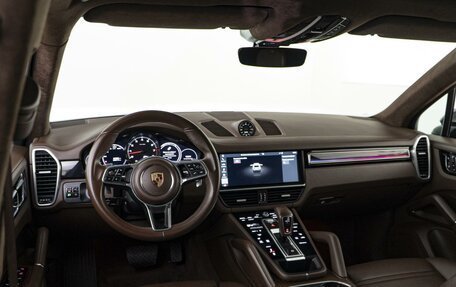 Porsche Cayenne III, 2018 год, 5 899 000 рублей, 6 фотография